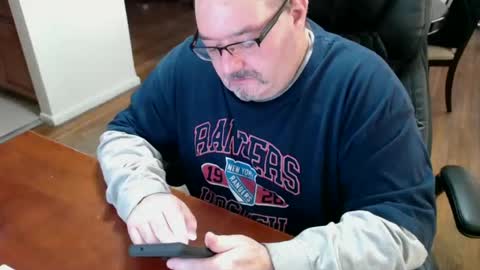 Steven online show from February 9, 7:19 pm