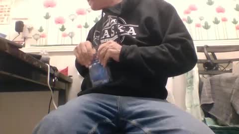 Snapshot of sexy_white_daddy chatting on October 7, 8:24 pm Daddy online show from October 7, 8:24 pm