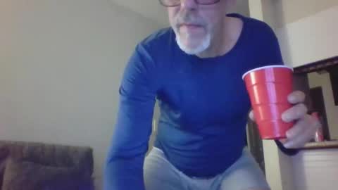 Snapshot of sexy_white_daddy chatting on March 7, 11:18 am Daddy online show from March 7, 11:18 am