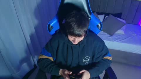 Snapshot of sexyboy_vc chatting on October 7, 1:26 pm owen sky online show from October 7, 1:26 pm