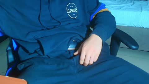 Snapshot of sexyboy_vc chatting on September 29, 1:08 pm owen sky online show from September 29, 1:08 pm