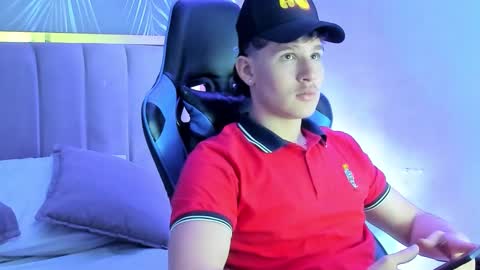 Snapshot of sexyboy_vc chatting on September 16, 12:06 pm owen sky online show from September 16, 12:06 pm