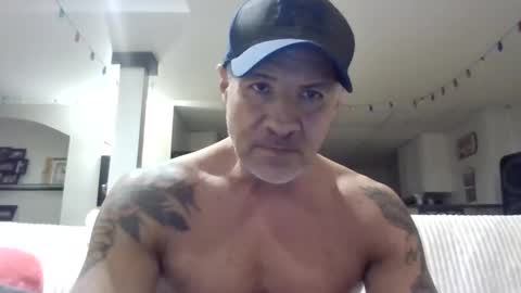 sexybrowneyedguy online show from February 14, 10:38 pm