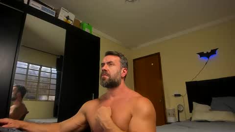 Snapshot of sexyflightz chatting on October 7, 4:44 pm chris online show from October 7, 4:44 pm