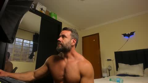 Snapshot of sexyflightz chatting on October 1, 5:50 pm chris online show from October 1, 5:50 pm