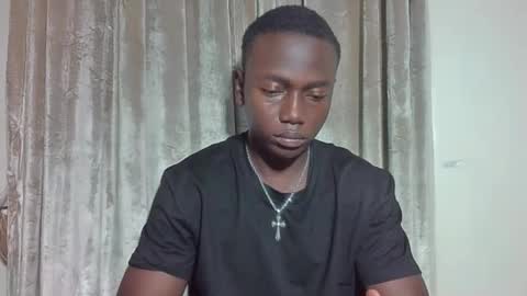 sexylinkebony2 online show from March 2, 4:56 am