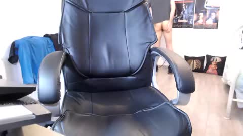 Snapshot of sexyman_fr chatting on January 23, 6:14 pm Vincent Vega online show from January 23, 6:14 pm