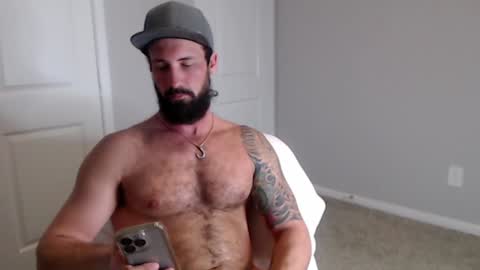 Snapshot of sexymanmk26 chatting on February 5, 1:26 am lets go private im ready to play pvt cum online show from February 5, 1:26 am