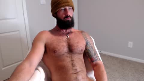 Snapshot of sexymanmk26 chatting on December 29, 3:11 am lets go private im ready to play pvt cum online show from December 29, 3:11 am
