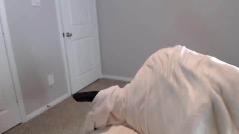 Snapshot of sexymanmk26 chatting on March 6, 1:57 pm lets go private im ready to play pvt cum online show from March 6, 1:57 pm
