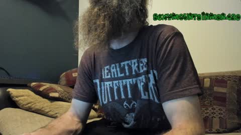 Snapshot of sexymountainman420 chatting on December 29, 9:30 pm Sexymountainman420 online show from December 29, 9:30 pm