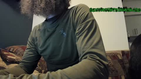 Snapshot of sexymountainman420 chatting on December 24, 7:39 am Sexymountainman420 online show from December 24, 7:39 am