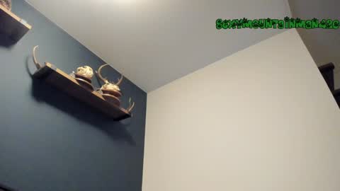 Snapshot of sexymountainman420 chatting on December 5, 3:04 am Sexymountainman420 online show from December 5, 3:04 am