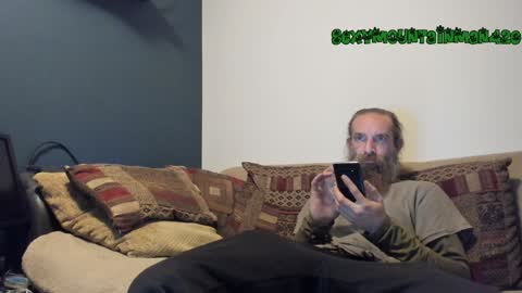 Snapshot of sexymountainman420 chatting on December 14, 3:40 am Sexymountainman420 online show from December 14, 3:40 am