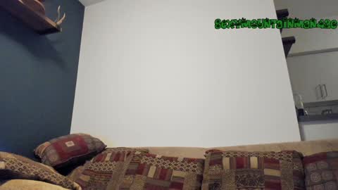 Snapshot of sexymountainman420 chatting on December 30, 7:37 am Sexymountainman420 online show from December 30, 7:37 am