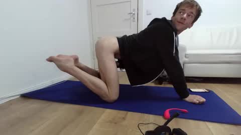 Snapshot of sexyslutboy36 chatting on October 12, 8:25 pm urPersonalToyboy420 online show from October 12, 8:25 pm