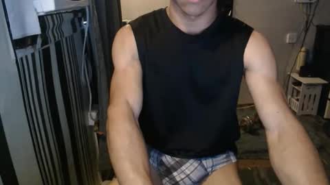 sexystrongcum online show from February 24, 3:18 am