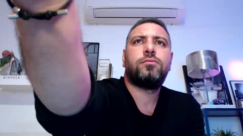 Snapshot of sexyyturkk chatting on December 8, 11:19 pm Arda online show from December 8, 11:19 pm