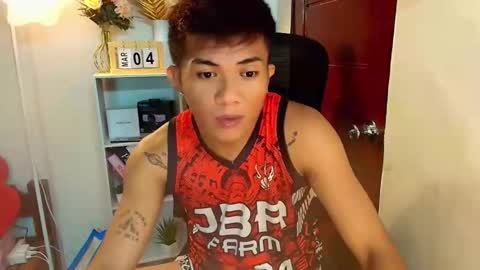 shake_raytow34 online show from May 4, 4:53 pm