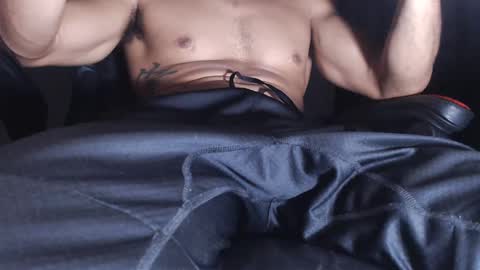 Snapshot of shamanmystic chatting on November 1, 11:09 pm SHAMANSTR8ALPHAMASTERLORDGOD online show from November 1, 11:09 pm