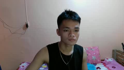 Snapshot of shanelo chatting on February 8, 12:28 pm Dylan online show from February 8, 12:28 pm