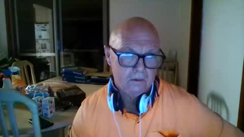 shaneo781570 online show from April 14, 6:40 pm