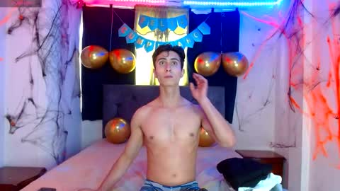 Snapshot of shaquiel_castoro chatting on October 10, 1:05 pm shaquiel online show from October 10, 1:05 pm