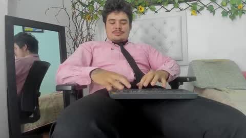 Snapshot of sharkmerlin chatting on October 4, 2:38 am jhon deibyd online show from October 4, 2:38 am