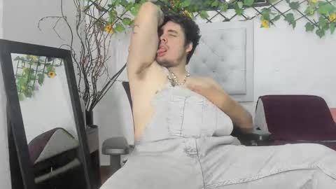 jhon deibyd online show from October 15, 2:19 am