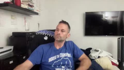 shaunzee35 online show from May 1, 8:17 am