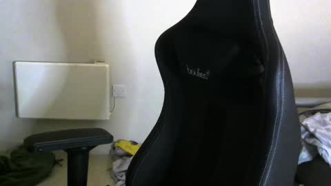 Snapshot of shdrz224 chatting on March 9, 12:31 am Shad online show from March 9, 12:31 am