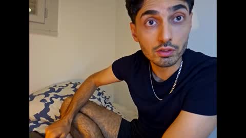 shhervin online show from December 13, 8:04 pm