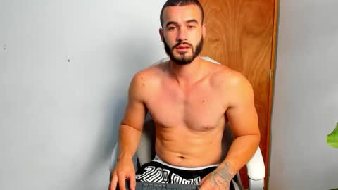 Snapshot of shooter_boy_ chatting on September 22, 1:49 am Shooter online show from September 22, 1:49 am