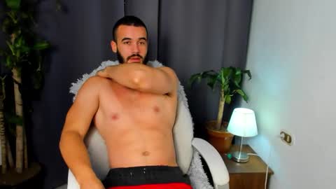 Snapshot of shooter_boy_ chatting on September 26, 3:26 am Shooter online show from September 26, 3:26 am