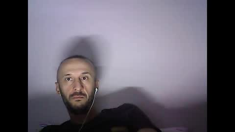 Snapshot of shooter_coool chatting on October 13, 7:09 pm shooter_coool online show from October 13, 7:09 pm