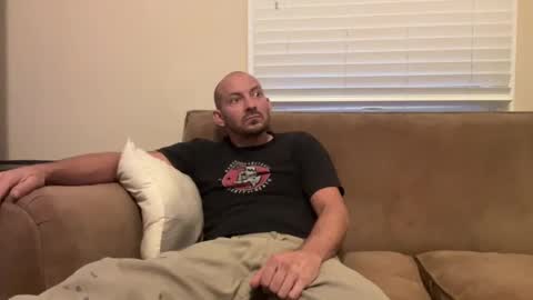 shouldadoneit online show from December 30, 9:40 pm