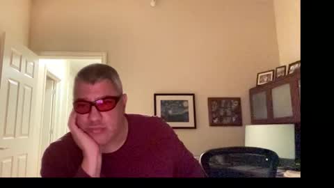 Chicago Guy online show from November 15, 4:36 am