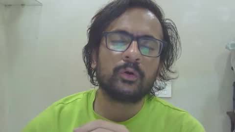 shubhamkhandelwal123 online show from April 26, 1:19 pm