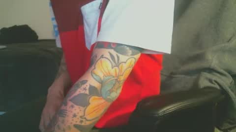 shyboyhugecum2020 online show from February 20, 4:20 am