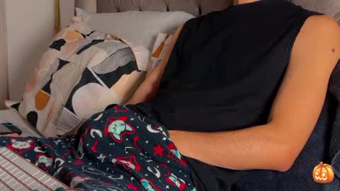 shydude666 online show from November 8, 10:57 pm