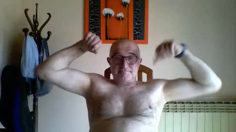 shymmy10 online show from May 9, 10:05 am