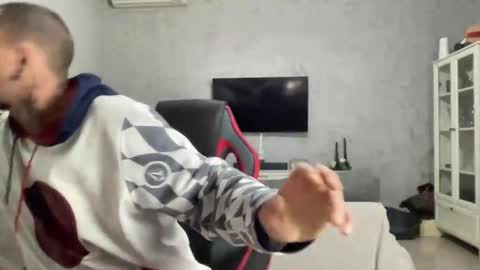 sidvicious23cm online show from March 21, 7:07 pm