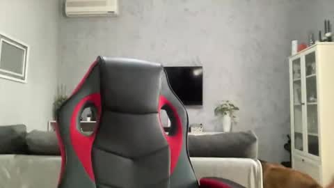 sidvicious23cm online show from November 19, 11:32 am