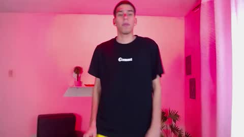 SImon online show from February 13, 4:34 pm