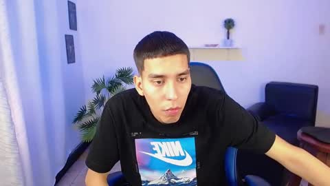 SImon online show from February 3, 3:28 pm