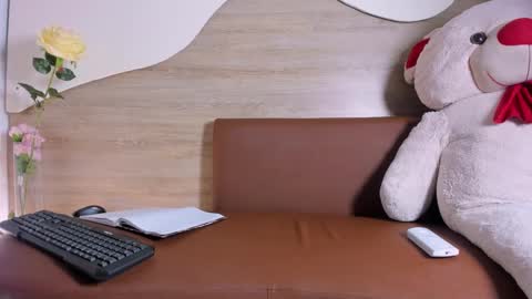 Snapshot of siimon_grey chatting on September 15, 4:08 pm siimon_grey online show from September 15, 4:08 pm