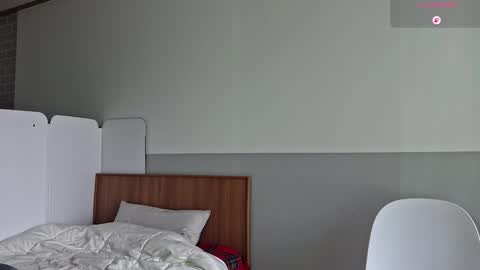 Silas Kim online show from February 22, 2:24 am