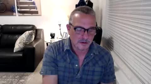 silveroli187 online show from October 7, 7:07 pm