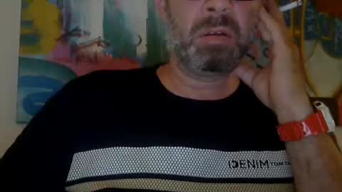 Snapshot of silversurfer10101 chatting on September 14, 7:27 pm silversurfer10101 online show from September 14, 7:27 pm