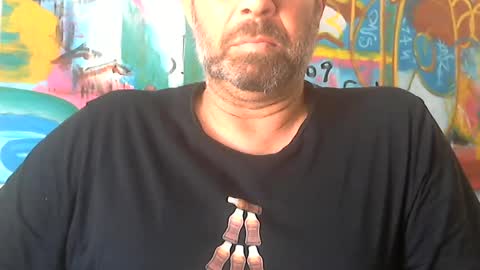 Snapshot of silversurfer10101 chatting on September 17, 1:23 pm silversurfer10101 online show from September 17, 1:23 pm